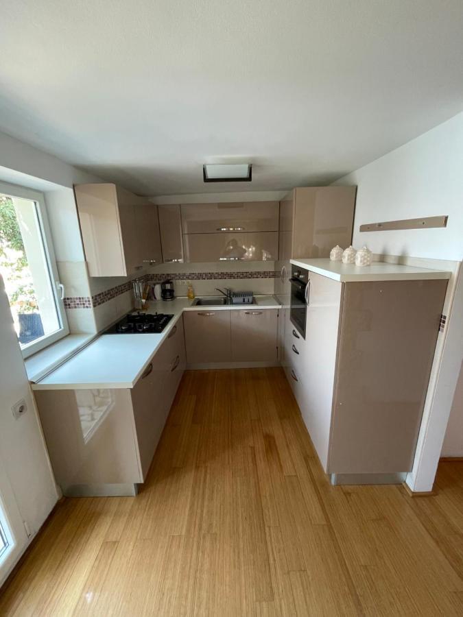Apartment Victoria Stara Baska Ngoại thất bức ảnh